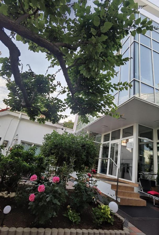 Fitness House With Garden Hotel Constanţa Exterior foto