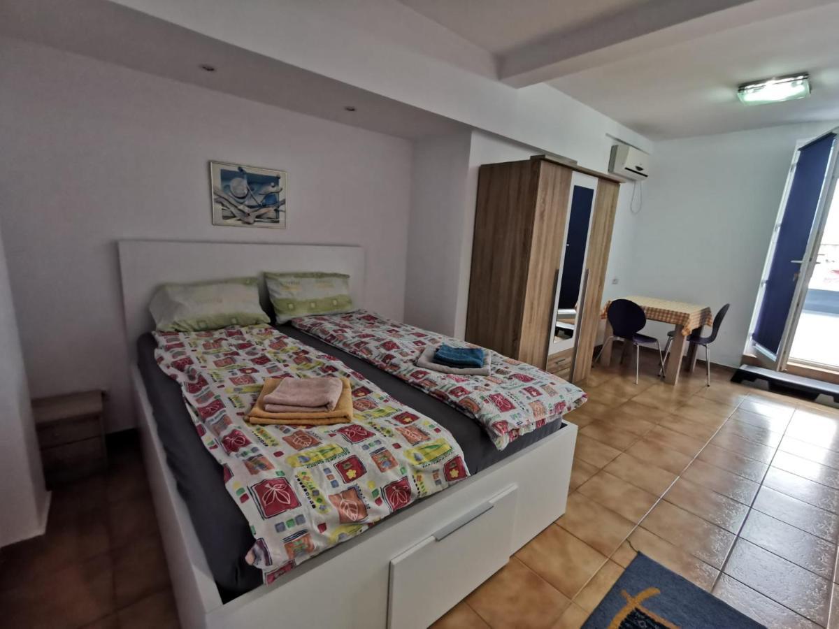 Fitness House With Garden Hotel Constanţa Exterior foto